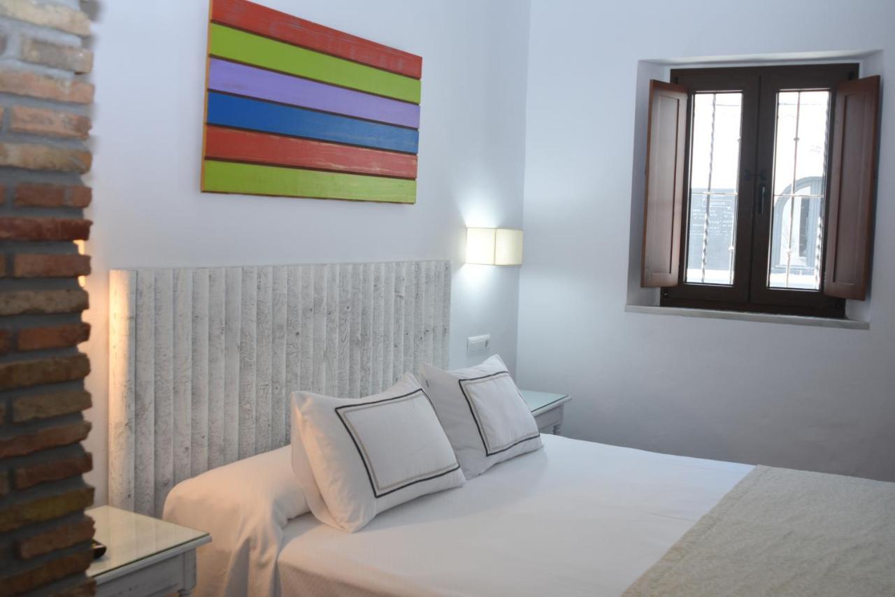 Hostal Dona Lola Marina Zahara de los Atunes Dış mekan fotoğraf